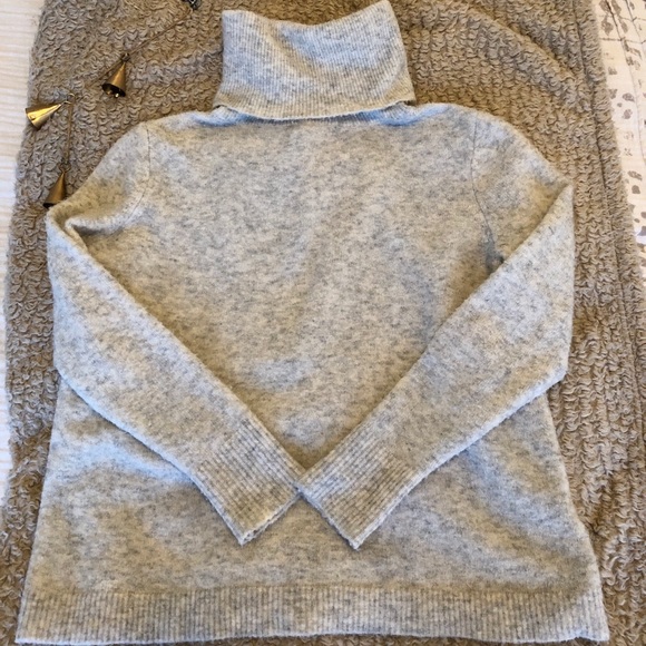 Joie cashmere sweater size xs - Picture 2 of 8